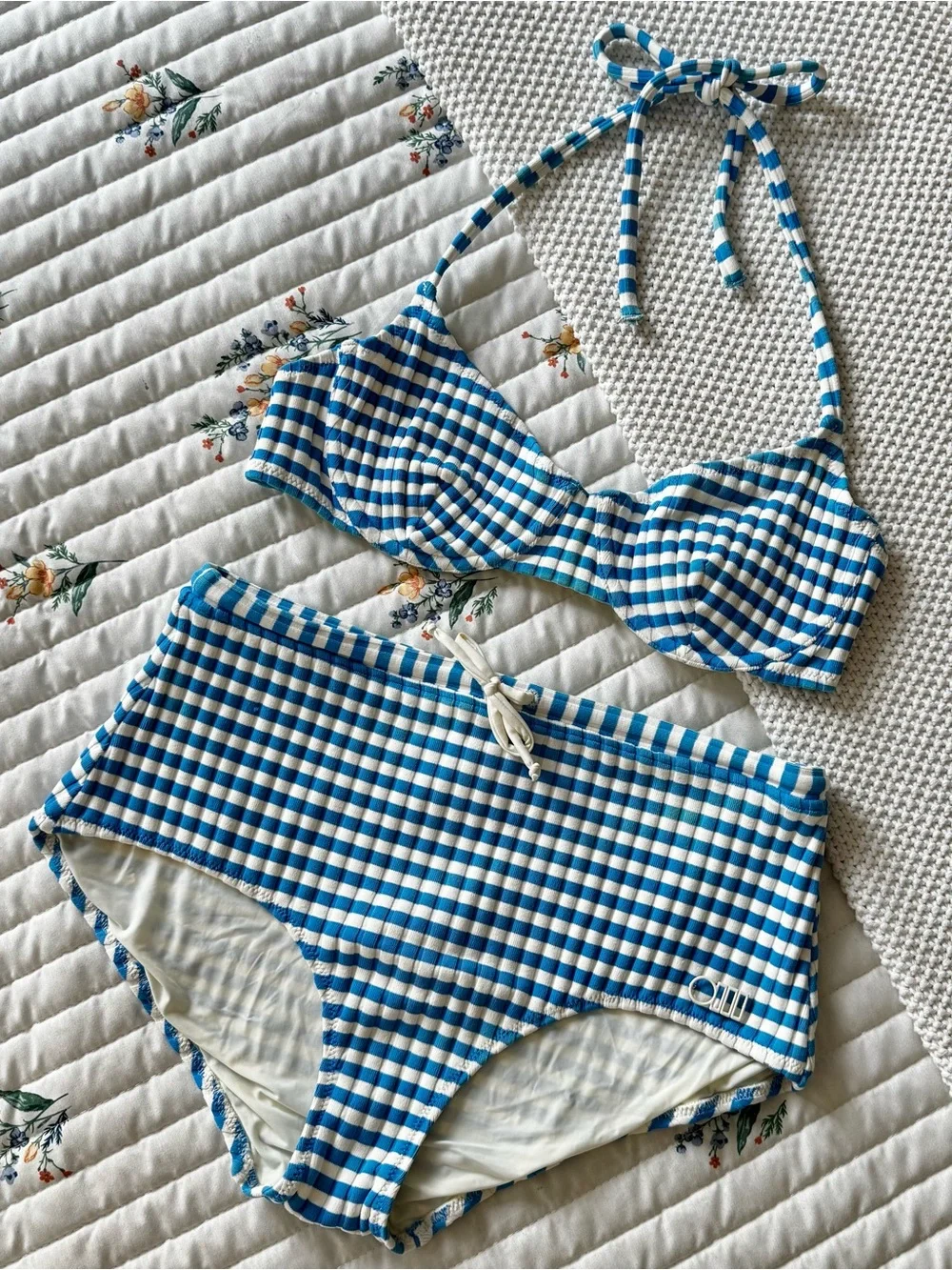 Solid & Striped The Ginger Tie Ribbed Stripe Bikini Set, Blue & Cream – M / L